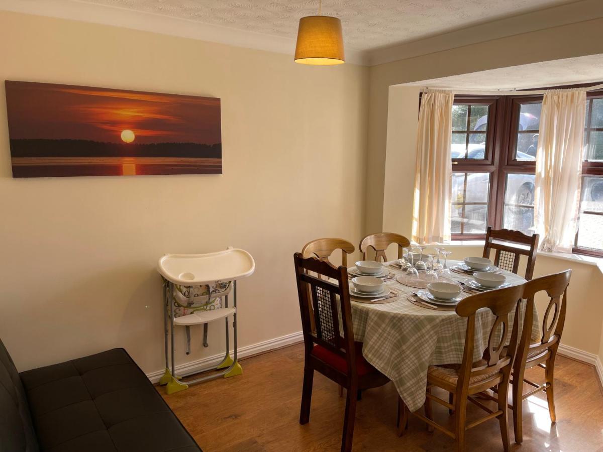 Large, Quiet, Sleeps 16, 4 Bathrooms, Parking, Leicester Esterno foto