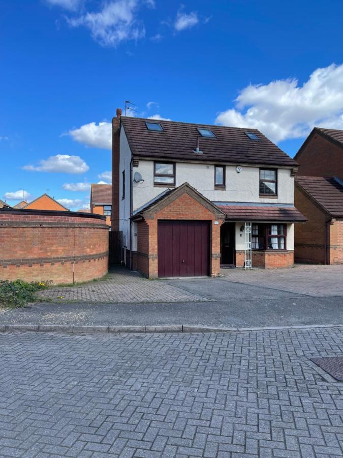 Large, Quiet, Sleeps 16, 4 Bathrooms, Parking, Leicester Esterno foto